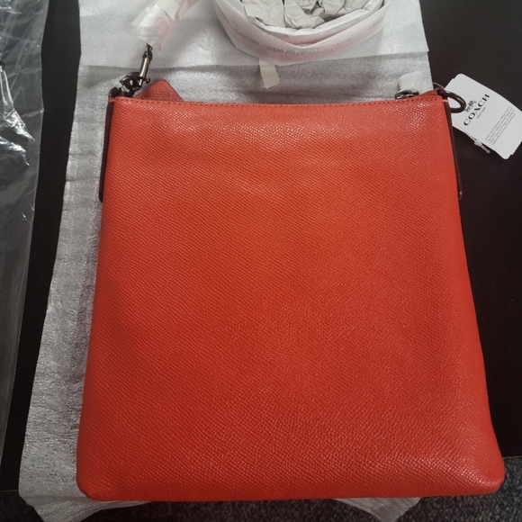 COACH 🥭- Crossbody Messenger, Mango - Picture 7 of 11